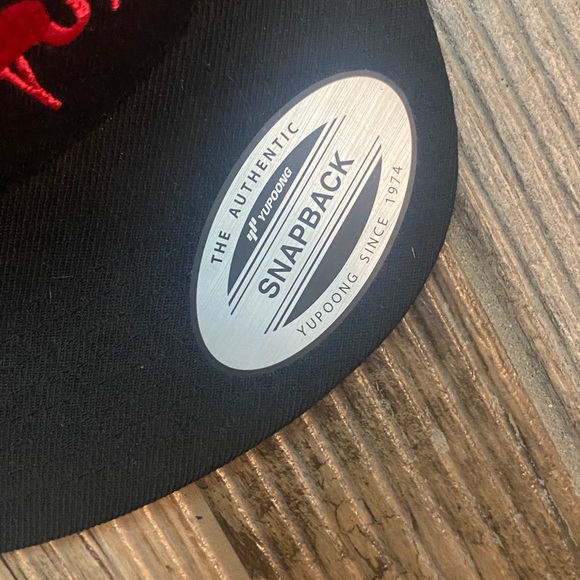 FLAMINGOS (BASEBALL CAP) - Picture 2 of 4